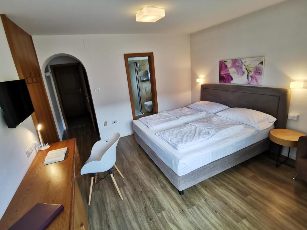 Garni Weghueb Bed & Breakfast Rablà Dış mekan fotoğraf