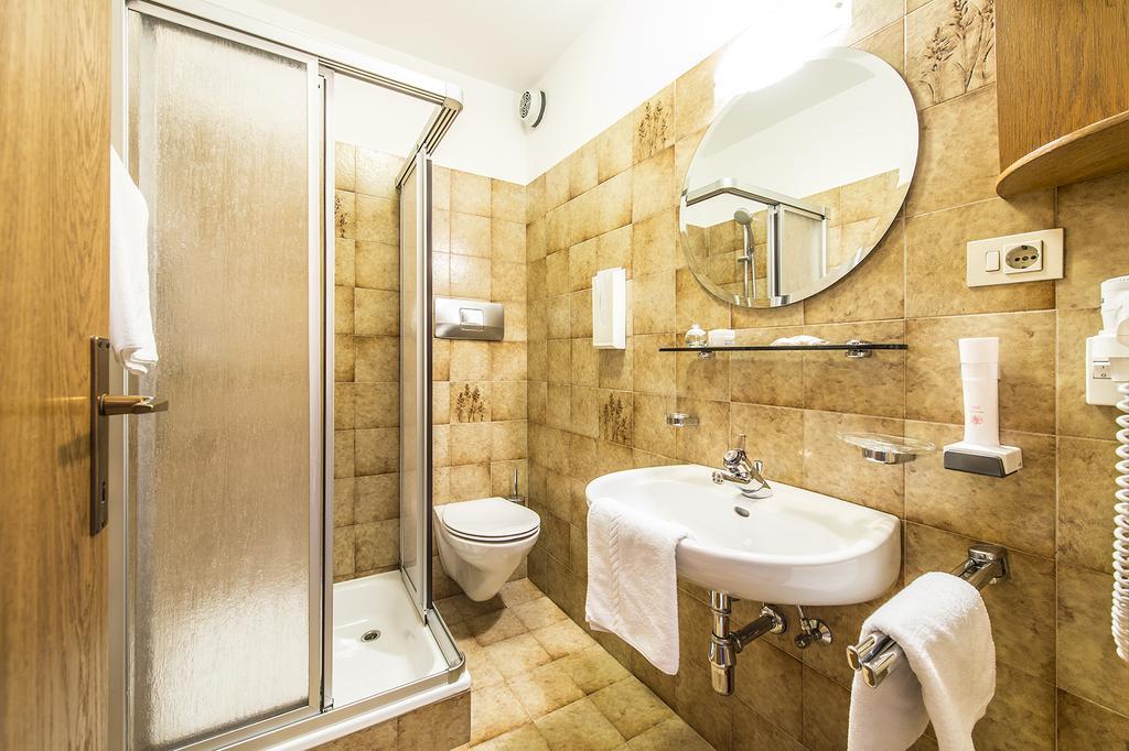 Garni Weghueb Bed & Breakfast Rablà Dış mekan fotoğraf