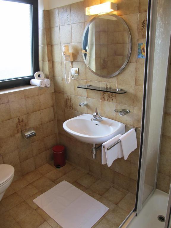 Garni Weghueb Bed & Breakfast Rablà Dış mekan fotoğraf